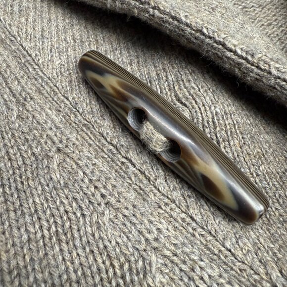 EUC Men's J. CREW Toggle Shawl Collar Sweater Taupe | Size‎ M - Picture 6 of 9